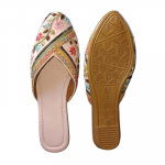 Women's Embroidered Floral Juttis
